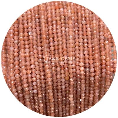 سنگ های قیمتی گنجی کریستال طبیعی شکل گرد شکل کوچک ژاد سفید Howlite رشته های گنجی گنجی برای دستبند
