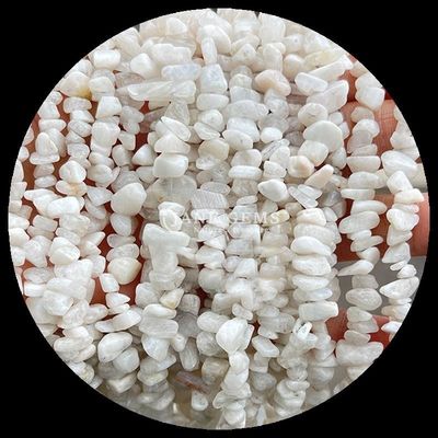 سنگ مهتابی تورمالین جواهرات گنجی کریستال طبیعی شکل نامنظم تراشه سنگ خرد سنگ گنجی رشته های گنجی آزاد برای دستبنده