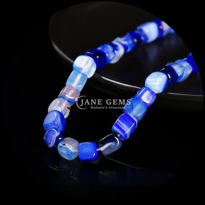 شکل مربع مکعب سنگ قیمتی طبیعی گره آبی خطوط آگات رشته های گره گشاده برای درمان و جواهرات DIY